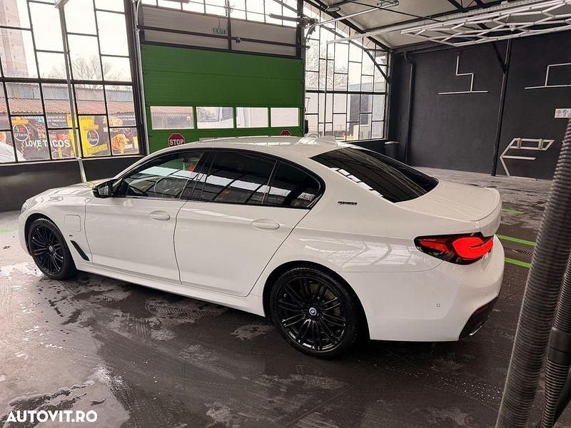 Second-hand BMW 530e M Sport 292 CP (214 kW) 2019 Culoarealb Break