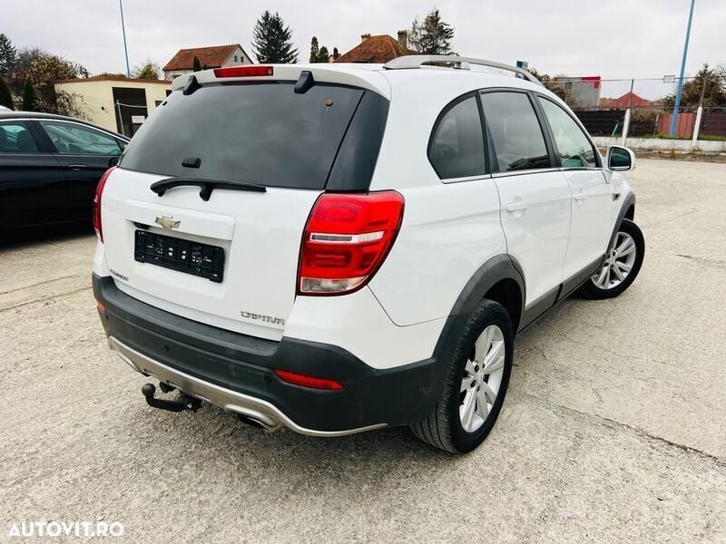Second-hand Chevrolet Captiva LTZ 184 CP (135 kW) 2014 Alb SUV