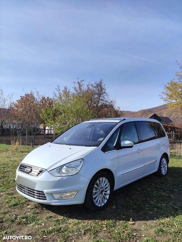 Alb Utilizat 2014 Ford Galaxy Titanium Monovolum | 7.900 EUR (Preț bun) - Imagine 1/4