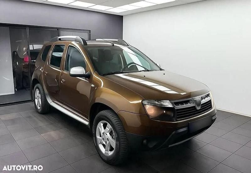 Culoaremaro Utilizat 2011 Dacia Duster Ambiance SUV | 6.900 EUR (Puțin scump) - Imagine 1/4