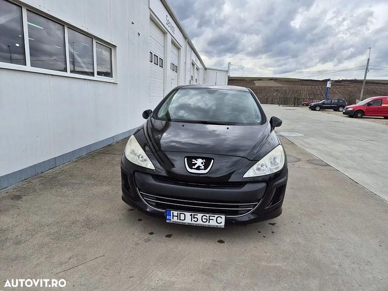 Culoarenegru Utilizat 2009 Peugeot 308 Hatchback | 1.750 EUR (Preț OK) - Imagine 1/4