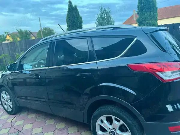 Utilizat 2014 Ford Kuga SUV | 9.780 EUR (Preț OK) - Imagine 1/4