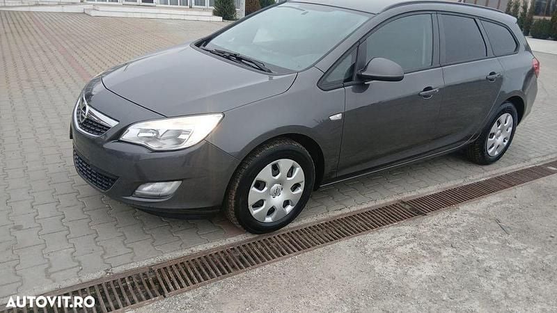 Second-hand Opel Astra Edition 150 CP (110 kW) 2012 Culoaregri