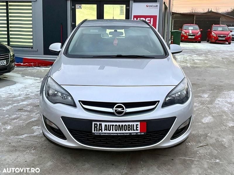 Second-hand Opel Astra Cosmo 120 CP (88 kW) 2013 Culoareargint Break
