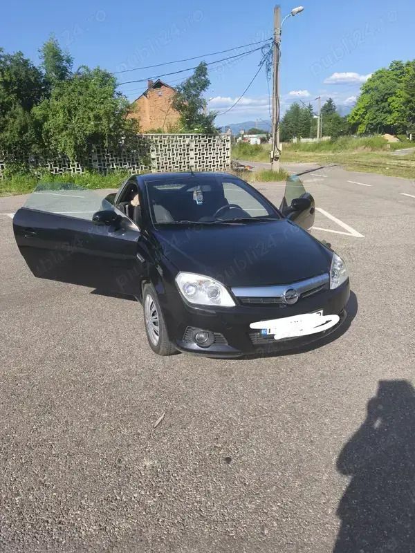 Second-hand Opel Tigra 66 CP (48 kW) 2005 Cabrio