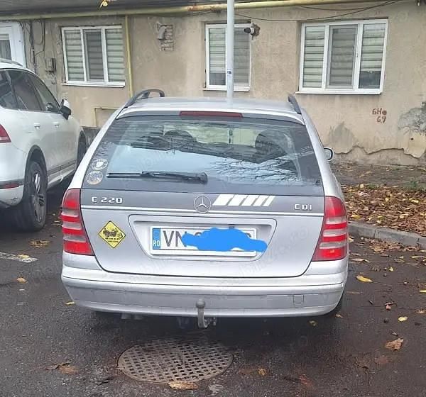 Second-hand Mercedes C220 Elegance 145 CP (106 kW) 2002 Gri Break