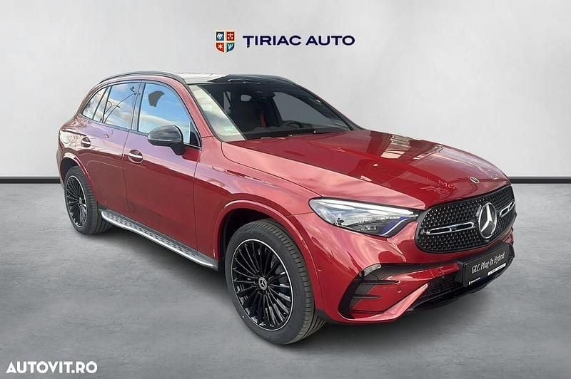 Nouă Mercedes GLC300e AMG line 313 CP (230 kW) 2025 Culoarerosu SUV