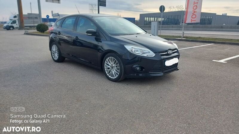 Negru Utilizat 2013 Ford Focus Sport Hatchback | 3.600 EUR (Preț OK) - Imagine 1/4