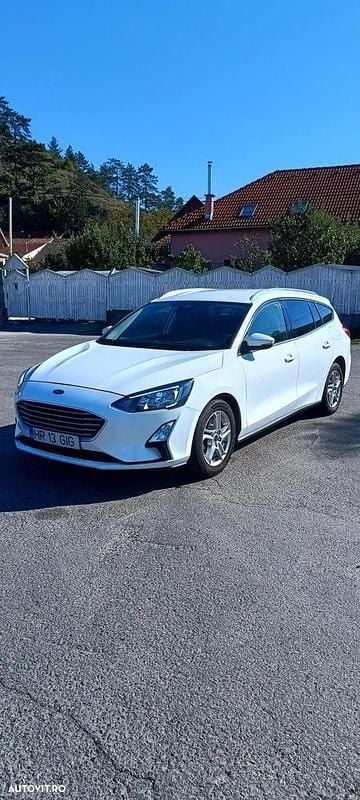 Alb Utilizat 2020 Ford Focus Business Edition Break | 8.500 EUR (Preț bun) - Imagine 1/4
