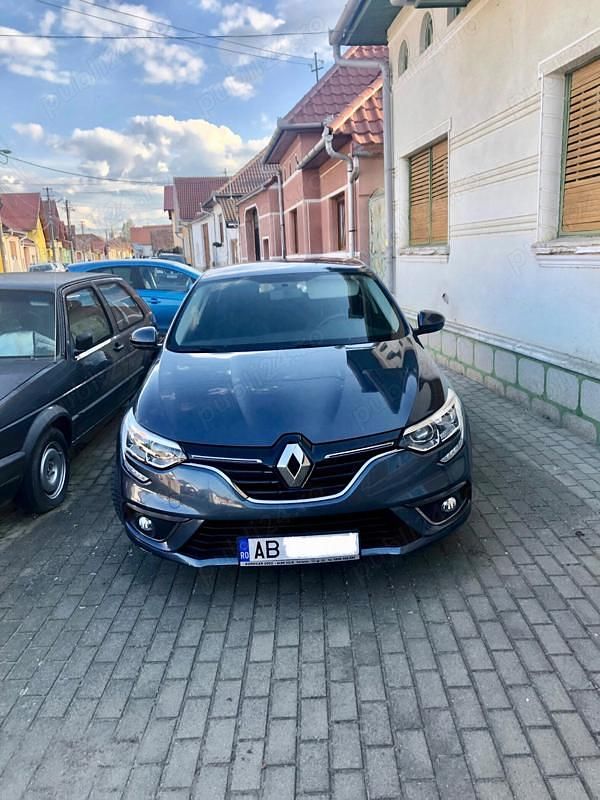 Utilizat 2016 Renault Mégane IV Hatchback | 9.900 EUR (Preț OK) - Imagine 1/4