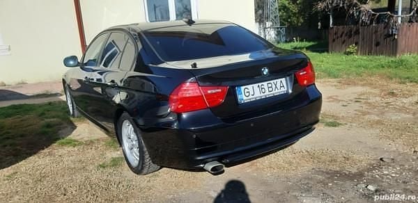 Negru Utilizat 2009 BMW 318 Comfort Edition Berlinǎ | 6.999 EUR - Imagine 1/4