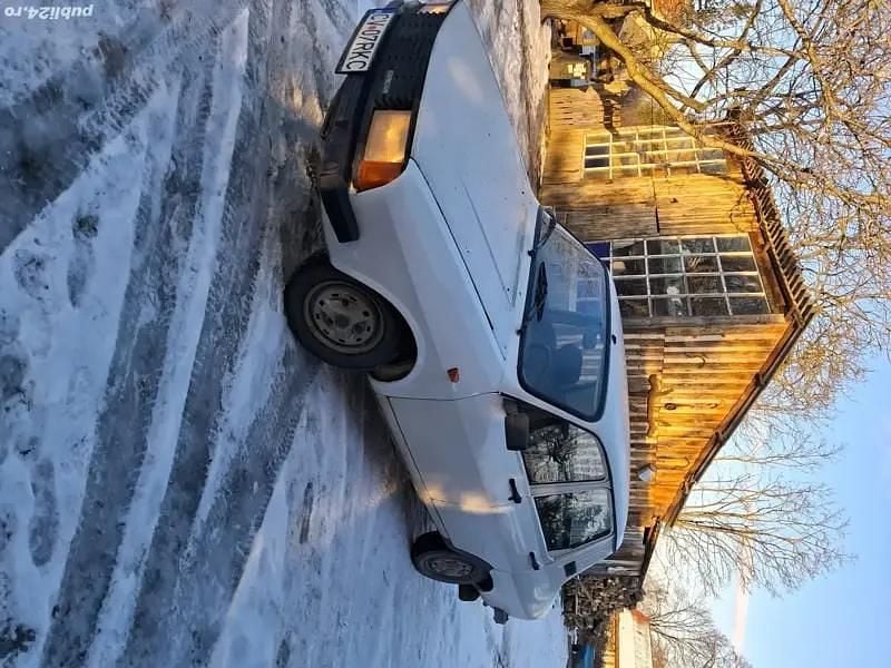 Second-hand Dacia 1300 50 CP (36 kW) 1993 Alb Berlinǎ