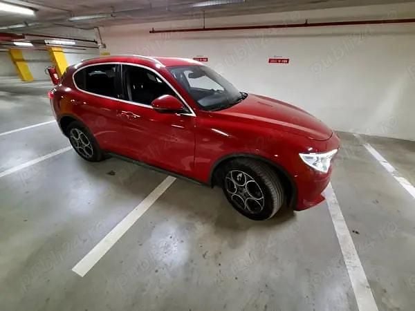Utilizat 2018 Alfa Romeo Stelvio SUV | 24.900 EUR (Puțin scump) - Imagine 1/4