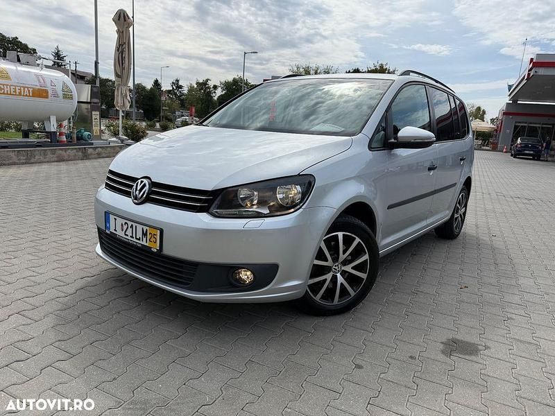 Culoareargint Utilizat 2014 VW Touran Comfortline Monovolum | 6.499 EUR (Preț OK) - Imagine 1/4