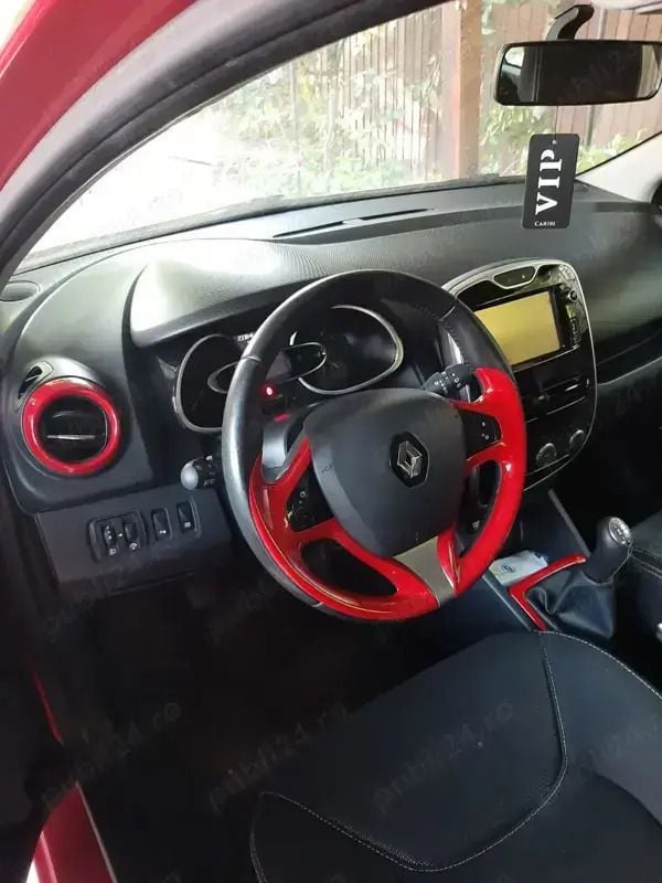 Utilizat 2015 Renault Clio IV Break | 5.350 EUR (Preț OK) - Imagine 1/4
