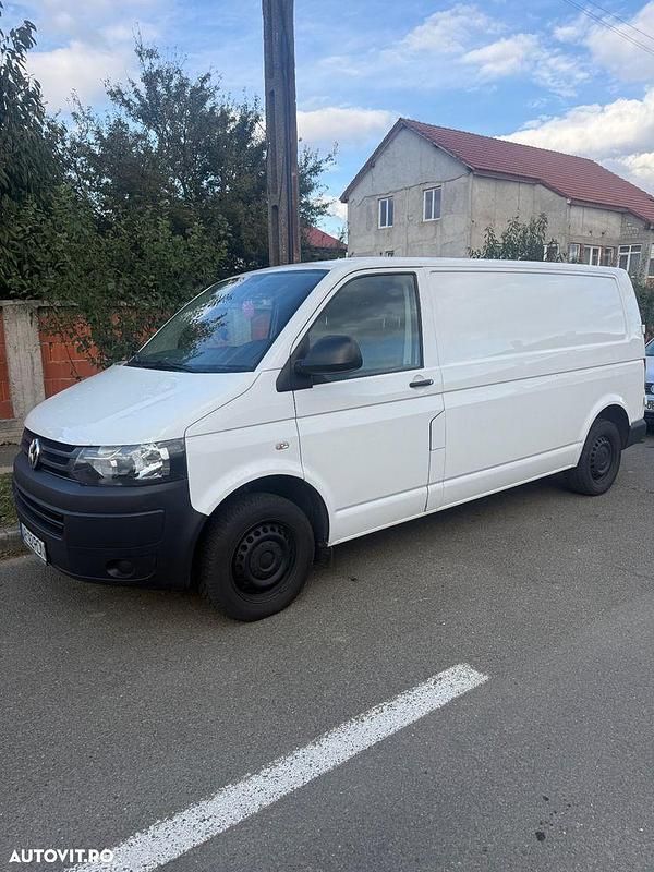 Culoarealb Utilizat 2011 VW T5 Van | 8.300 EUR (Super Preț) - Imagine 1/4