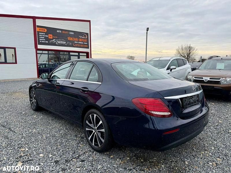 Second-hand Mercedes E200 Avantgarde 160 CP (117 kW) 2019 Culoarealbastru Berlinǎ