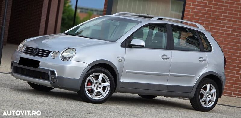 Gri Utilizat 2005 VW Polo Cross Hatchback | 2.490 EUR - Imagine 1/4