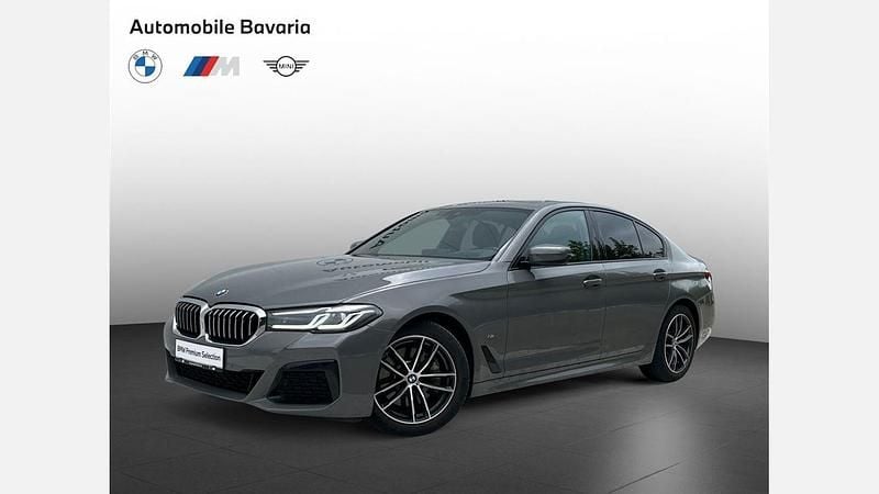 Gri bernina amber effect metalizat Utilizat 2022 BMW 530 Shadowline Berlinǎ | 45.351 EUR (Scump) - Imagine 1/4
