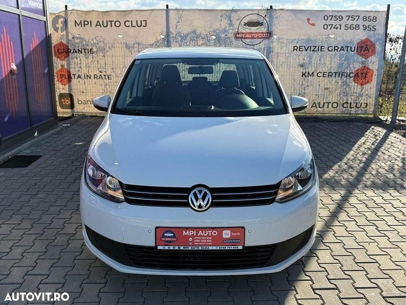 Second-hand VW Touran Comfortline 105 CP (77 kW) 2011 Culoarealb Monovolum