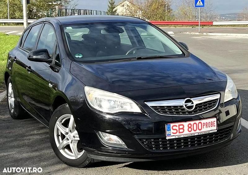 Second-hand Opel Astra Active 100 CP (73 kW) 2010 Culoarenegru