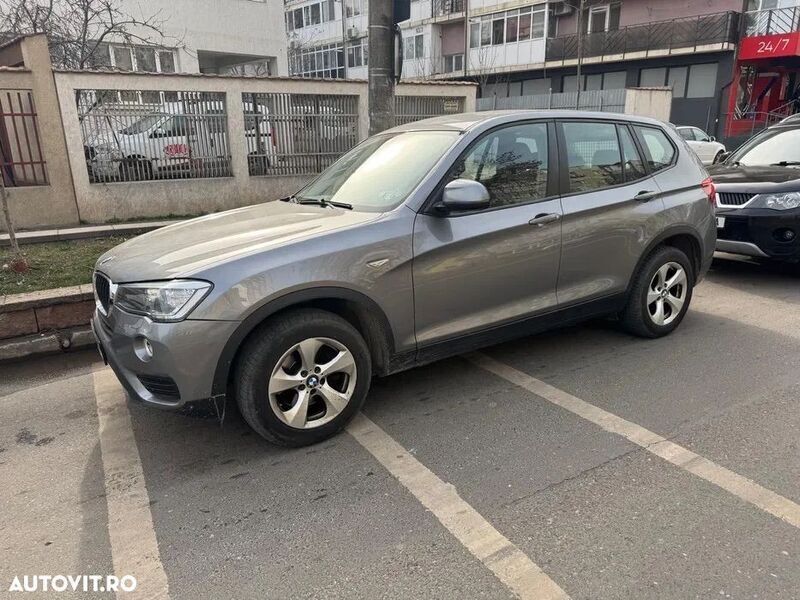 Gri Utilizat 2017 BMW X3 SUV | 17.800 EUR (Super Preț) - Imagine 1/4