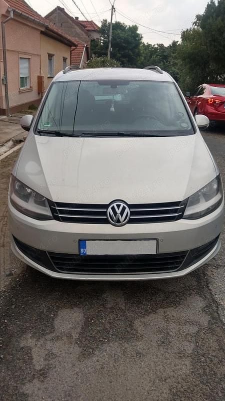 Second-hand VW Sharan 140 CP (102 kW) 2013 Gri Monovolum