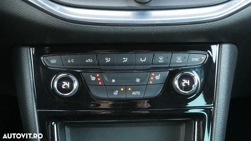 Second-hand Opel Astra Design & Tech 122 CP (89 kW) 2021 Culoareargint Break