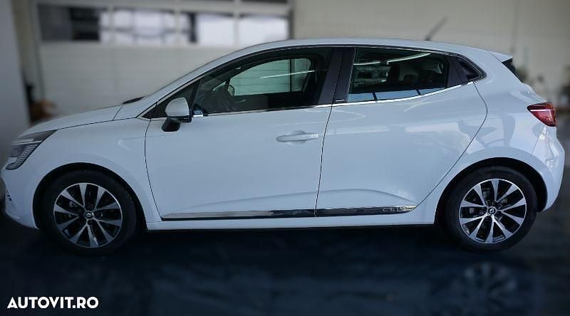 Second-hand Renault Clio V Techno 143 CP (105 kW) 2022 Culoarealb