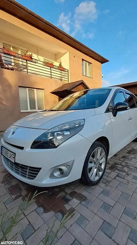 Utilizat 2011 Renault Grand Scénic III Monovolum | 3.500 EUR (Preț OK) - Imagine 1/4