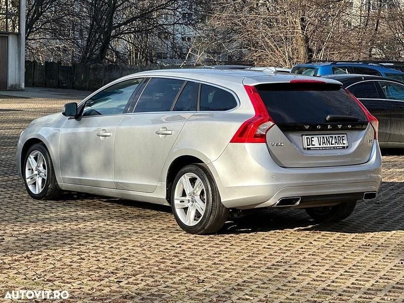 Second-hand Volvo V60 181 CP (133 kW) 2015 Culoaregri Break
