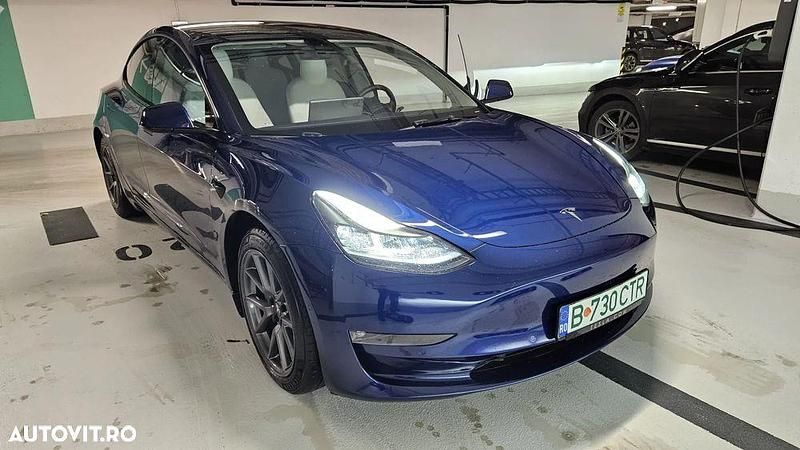 Culoarealbastru Utilizat 2021 Tesla Model 3 Berlinǎ | 27.999 EUR (Preț OK) - Imagine 1/4