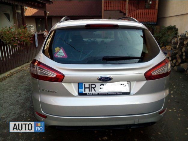 Gri Utilizat 2011 Ford Mondeo Hatchback | 8.490 EUR - Imagine 1/4