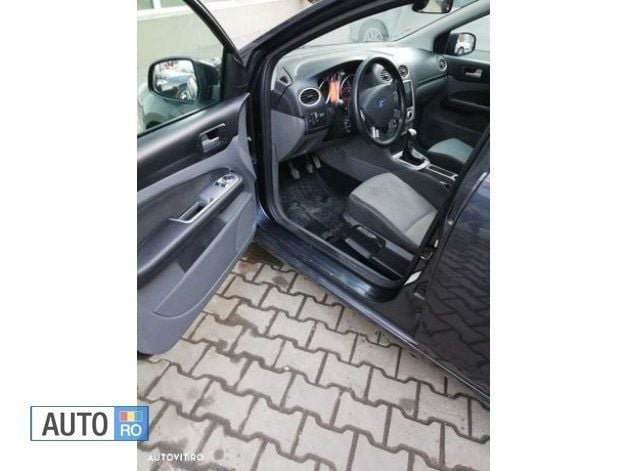 Second-hand Ford Focus 109 CP (80 kW) 2009 Gri Break
