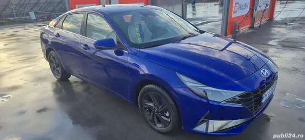 Second-hand Hyundai Elantra 123 CP (90 kW) 2021 Berlinǎ