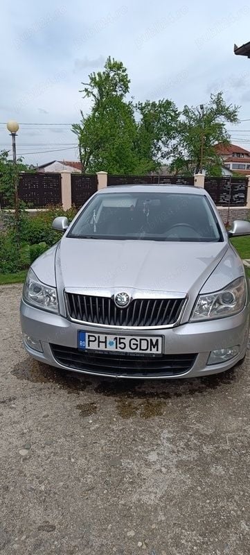 Gri Utilizat 2012 Skoda Octavia Berlinǎ | 4.100 EUR (Preț bun) - Imagine 1/4