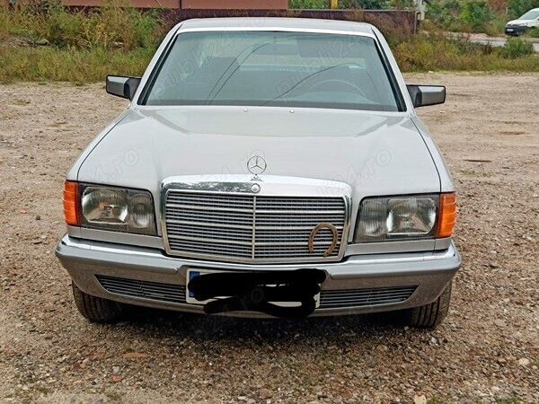 Argintiu Utilizat 1984 Mercedes 380 Berlinǎ | 15.015 EUR - Imagine 1/4