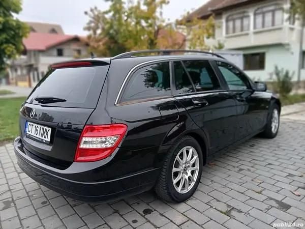 Utilizat 2011 Mercedes 220 Break | 5.500 EUR - Imagine 1/4