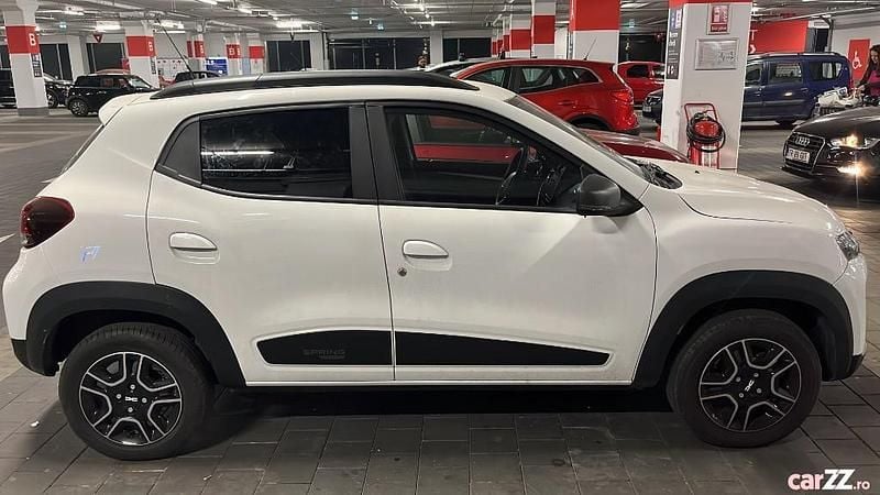 Second-hand Dacia Spring 33 kW (45 CP) 2024 Hatchback