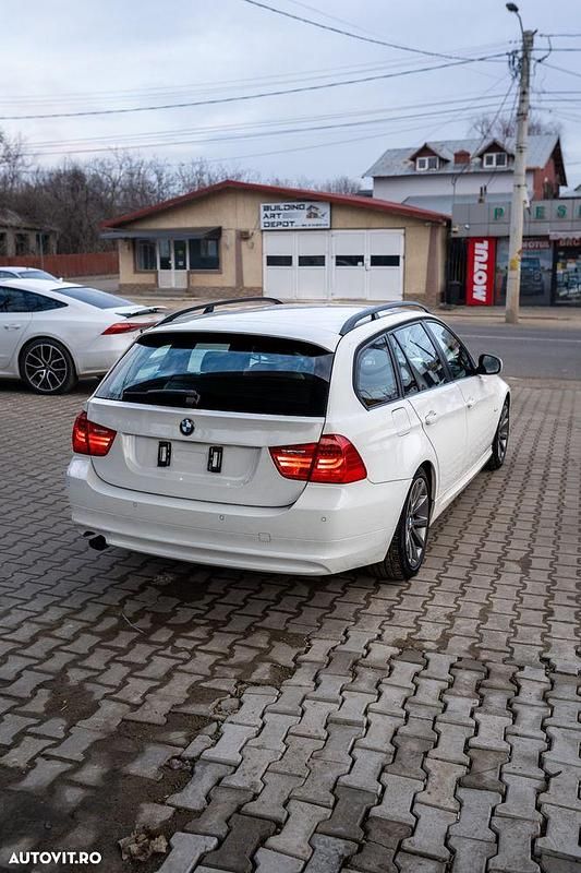 Second-hand BMW 318 143 CP (105 kW) 2010 Culoarealb Break