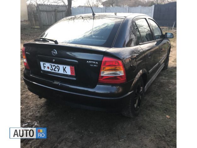 Second-hand Opel Astra 90 CP (66 kW) 1999 Negru Hatchback