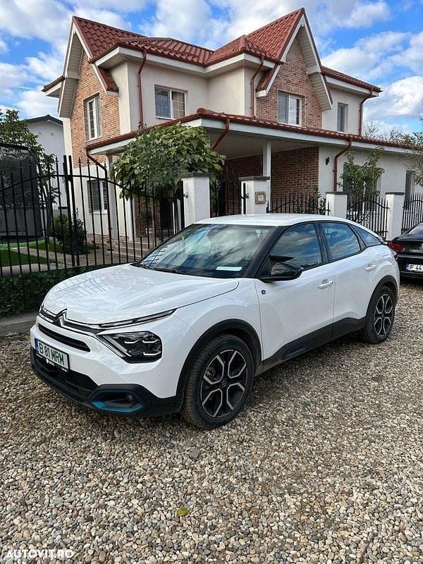 Second-hand Citroën e-C4 Feel 100 kW (136 CP) 2021 Culoarealb Berlinǎ
