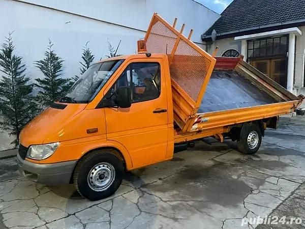 Second-hand Mercedes Sprinter 110 CP (80 kW) 2002 Van