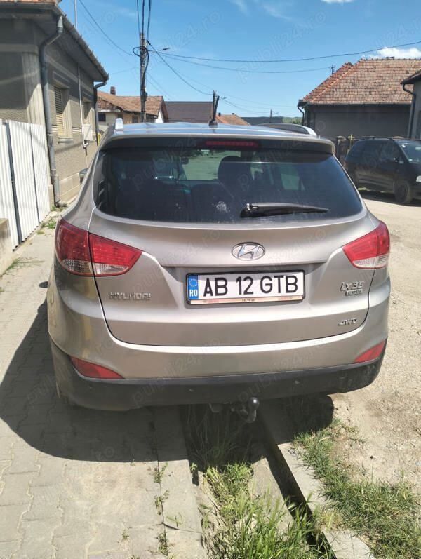 Utilizat 2011 Hyundai ix35 SUV | 5.500 EUR (Super Preț) - Imagine 1/4