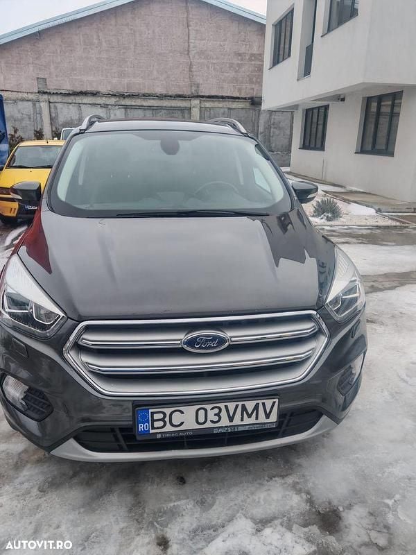 Second-hand Ford Kuga ST-Line 150 CP (110 kW) 2017 Culoaregri SUV