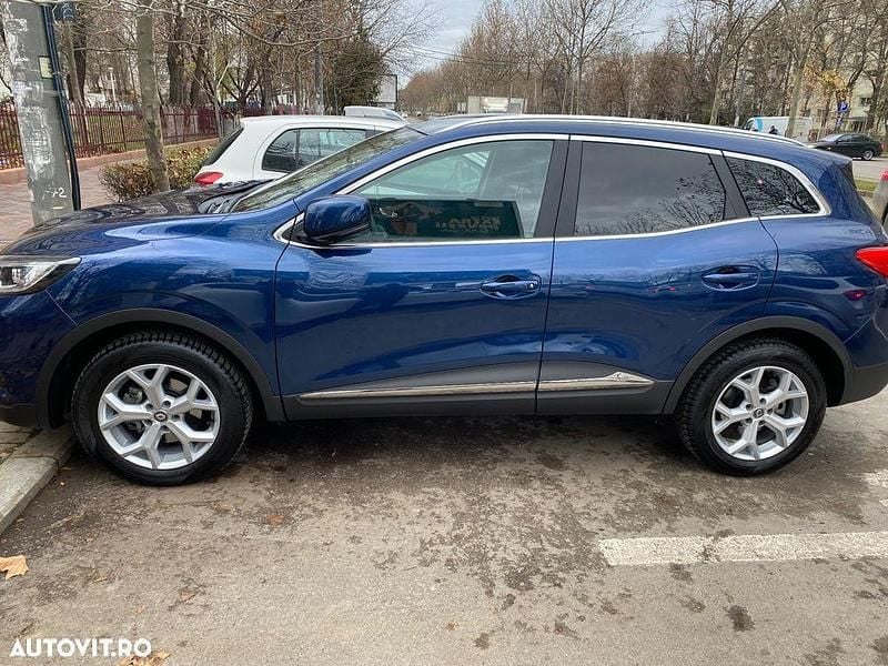 Culoarealbastru Utilizat 2021 Renault Kadjar Intens SUV | 16.000 EUR (Preț OK) - Imagine 1/2