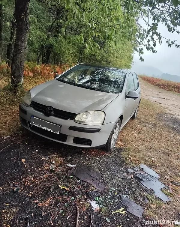 Gri Utilizat 2006 VW Golf V Hatchback | 5.000 EUR - Imagine 1/2