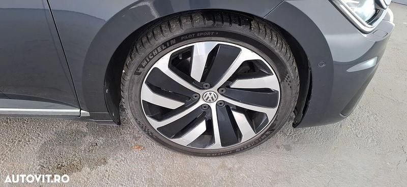 Second-hand VW Arteon R-line 240 CP (176 kW) 2017 Culoaregri Hatchback