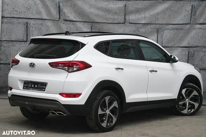 Second-hand Hyundai Tucson Premium 185 CP (136 kW) 2017 Culoarealb SUV
