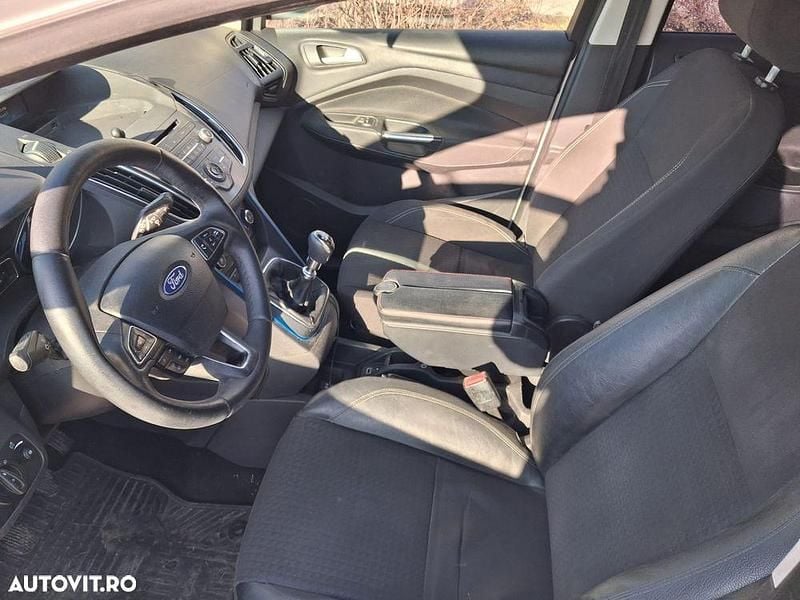 Second-hand Ford C-MAX Titanium 120 CP (88 kW) 2017 Culoarealb Monovolum